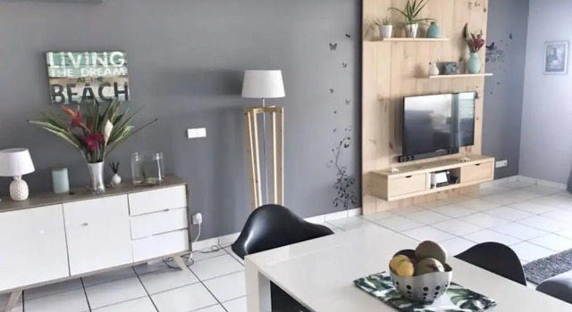 Appartement Mania, Забронировать Апартаменты/квартира Отели Таити с парковкой, Парковка