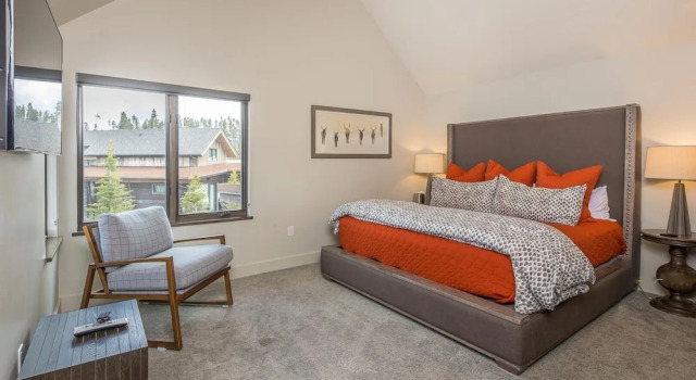 Коттедж с 6 комнатами 18 Alpine Bend 6 Bedroom Home by Moonlight Basin Lodging