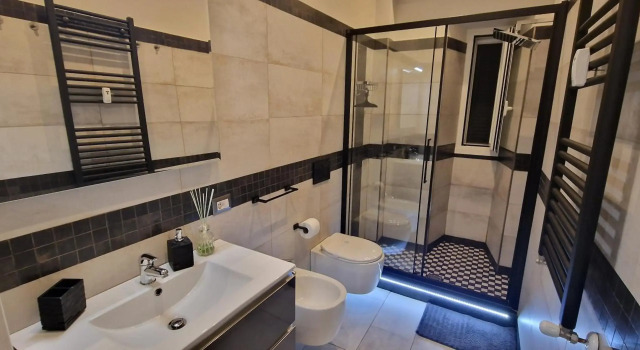 R.&T. Suite House Roma, Prenota Hotel Roma Lazio