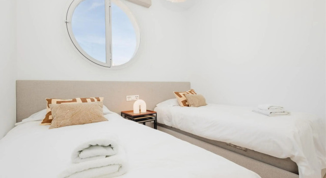 Holiday House next to the beach in Las Dunas, Bahía de Marbella