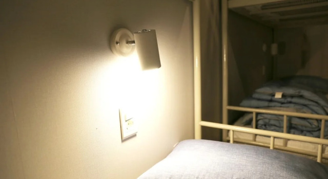 Кровать в общем номере (мужской номер) The Blue Guesthouse - Hostel