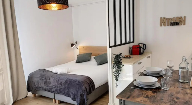 Le Petit Balzac by Cocoonr, Забронировать Отель Вийёрбан Rhône