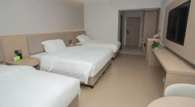 Трёхместный номер Standard Longdu Hotel