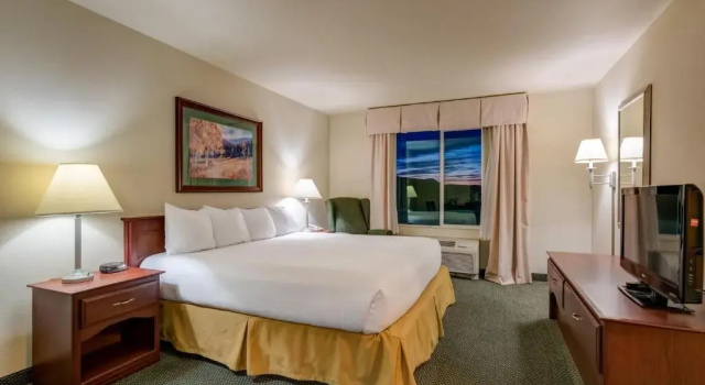 Люкс Grand River Hotel