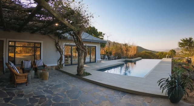 Luxo Cabana Valley Lodge - Babanango Game Reserve