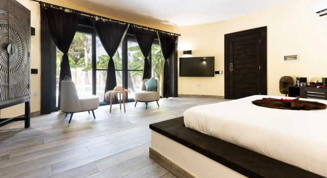 Blue Moon Resort
