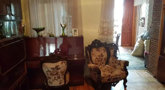 Guesthouse White House, Rezervovat Hotel Hotely v Imereti s parkováním, Parkování