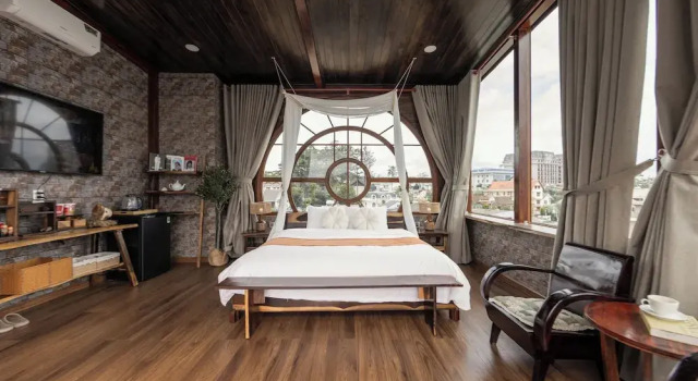 Двухместный номер Standard с балконом Jodi Dalat Hotel