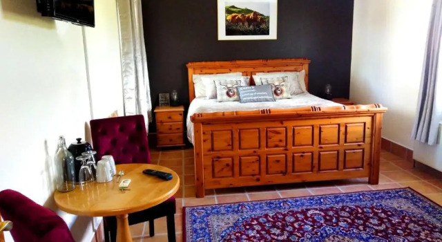The Sleepy Leprechaun, Book Hotel Hotels in Clare with Parking, Parking