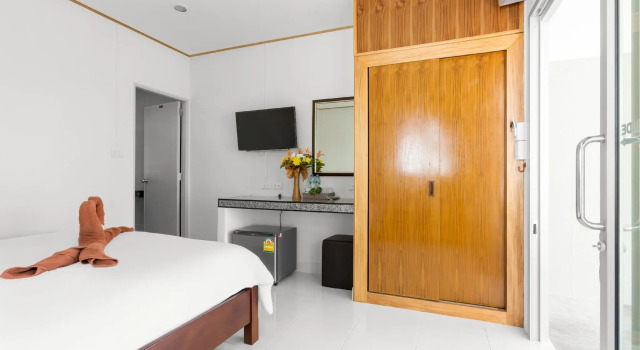 Lanta Coral Beach Resort
