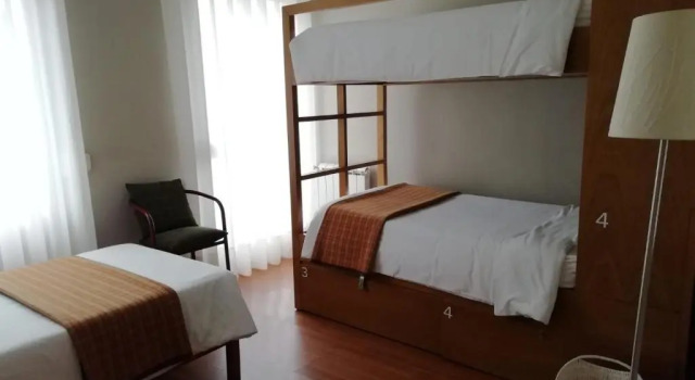 Трёхместный номер Standard Being Porto Hostel