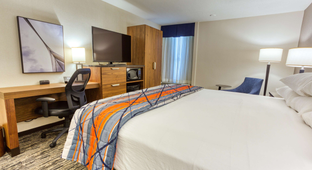 Номер Deluxe Drury Inn and Suites St Louis Collinsville