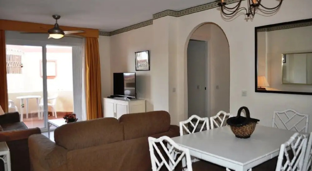 Apt Riviera de Sol, Buchen Sie Hotel Hotels in Riviera del Sol mit Parkplatz, Parkplätze