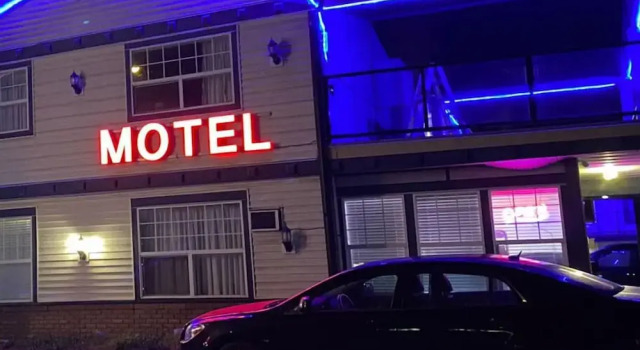 Imperial Motel, Prenota Motel One Hundred Mile House Cariboo Chilcotin Coast