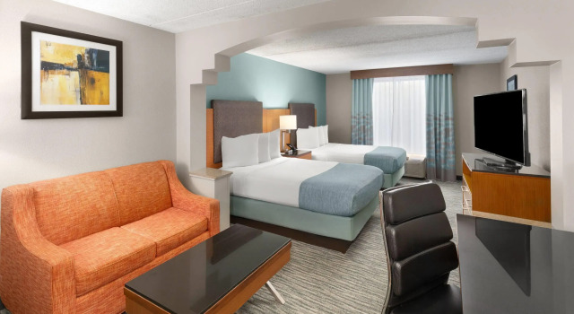 Wingate by Wyndham Greensboro-Coliseum, Забронировать Отель Гринсборо Северная Каролина, рядом с Торговый центр Four Seasons