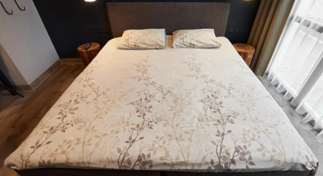 Dn Wasschappelsen Engel Windkracht 9 en Windkracht 10, Book Hotel Westkapelle 