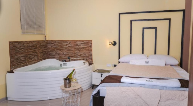 Mak Suites Apart Hotel