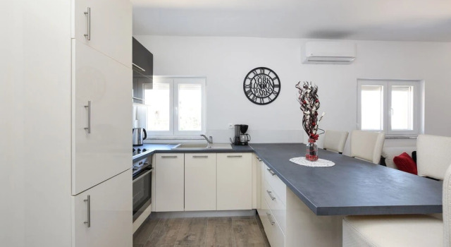 Апартаменты Grand с видом на город Holiday Home Villa YesPeace by Interhome