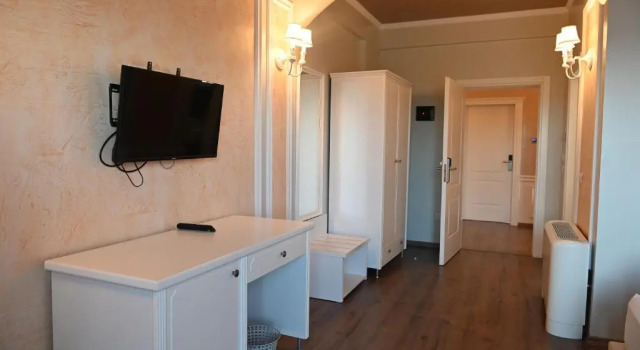 Hotel Onufri, Book Ferieresort SPA-hoteller i Golem, SPA