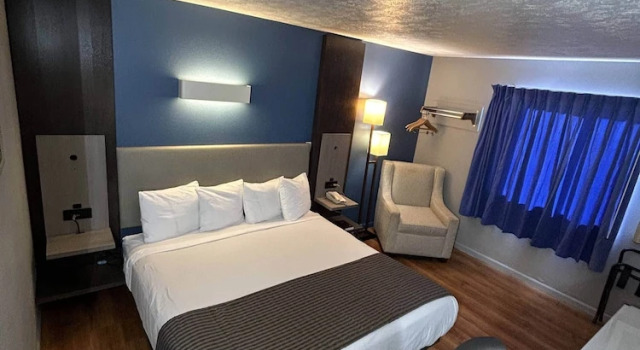 Suite Rodeway Inn Emporia