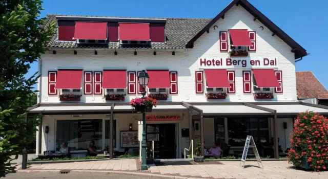 Hotel Berg en Dal, Забронировать Отель Отели Эпен 3 звезды, 3*