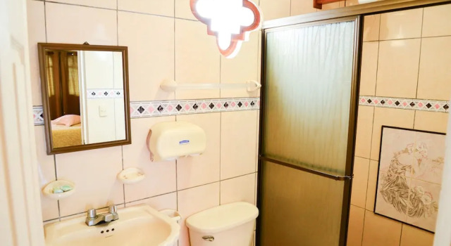 Трёхместный номер Standard с балконом Hotel Le Priss