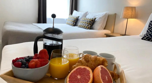 Апартаменты c 1 комнатой Apartment Next to Victoria Station