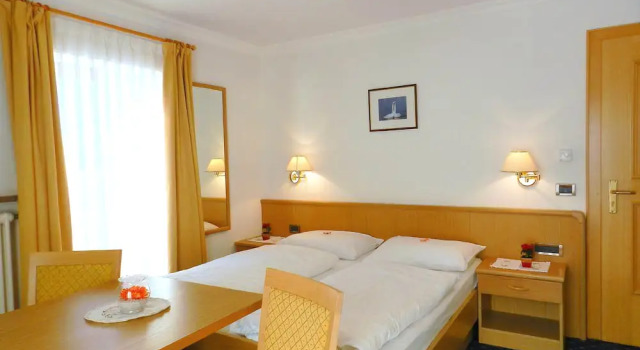 Natur Residence Katiuscia, Забронировать Отель Сельва-ди-Валь-Гардена Кортина-д'Ампеццо, рядом с Гондольный подъёмник Дантерчепиес I (нижняя станция)