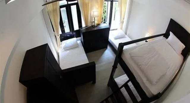 De Vieng Hostel, Забронировать Хостел Отели Чиангмай с парковкой, рядом с Wat Srisupan, Парковка