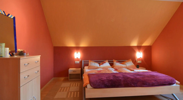 Cozy Apartment in Neumagen-Dhron near Lake Mosel with Garden