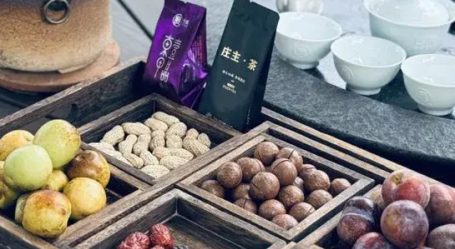 Joyeux Hotel, Boek Hotel Hotels in Guangdong met parkeren, Parkeren