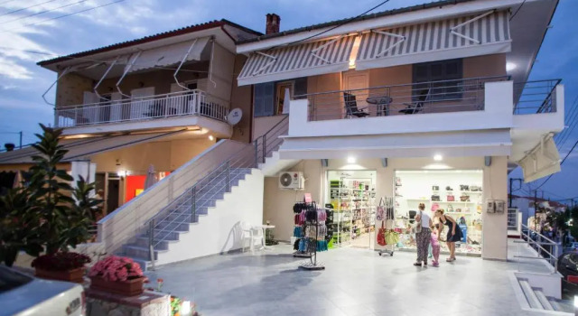 Kentrikon Suites