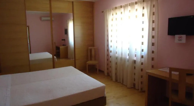 Номер Economy Hotel Encostas De Nantes