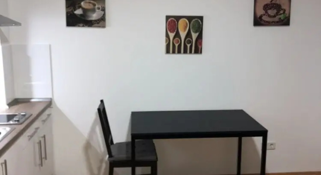 Двухместные апартаменты с видом на внутренний двор Apartment 4 Rent