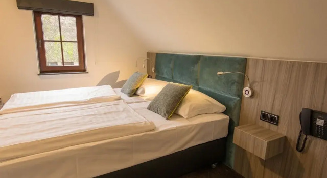 Ferienhaus im Van der Valk Resort in Linstow, Забронировать Курортный отель Отели Доббин-Линстов с бассейном, Бассейн