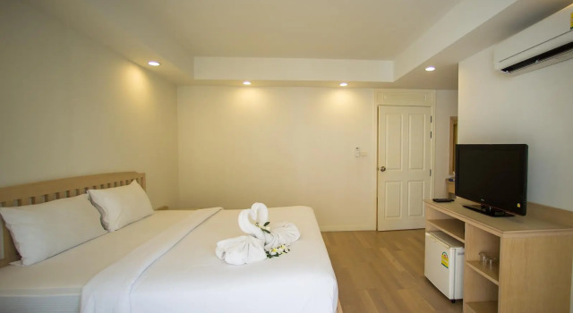 Baan Sea Talay Service Apartment
