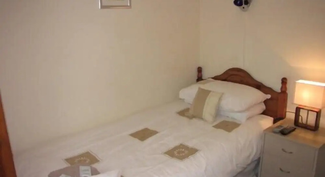 Одноместный номер Classic Fourways Guest House
