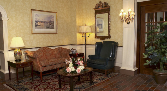 Crowne Plaza Albany - The Desmond Hotel, Забронировать Отель Олбани Hudson Valley