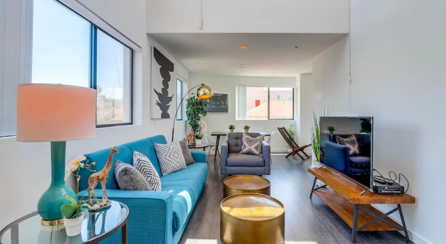 Luxury Little Italy Loft by Namastay