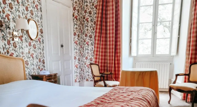 Château de Castel Novel Boutique Hôtel, Rezerwuj Boutique Hotel Hotele w Varetz z basenem, Basen