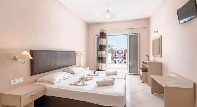 Студия Standard Yakinthos Hotel
