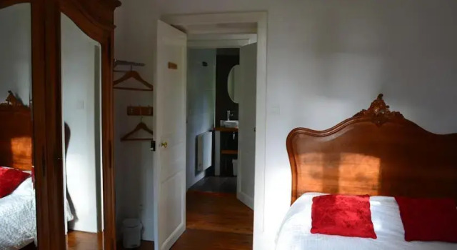 Chambres et Table d'Hôtes Les Garachons, Prenota Locanda Mini-hotel a Alvernia, Locanda