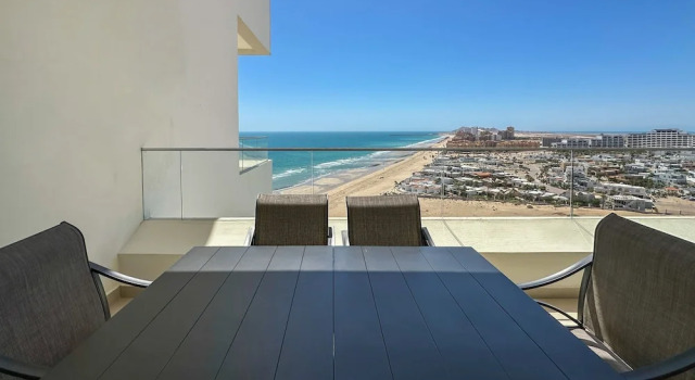Коттедж Sandy Beach 2BR Beachfront Getaway
