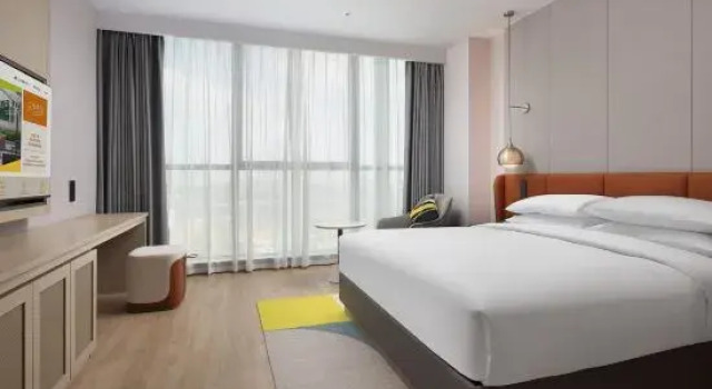 Люкс с видом на реку Home2 Suite by Hilton Chengdu Huaizhou New Town