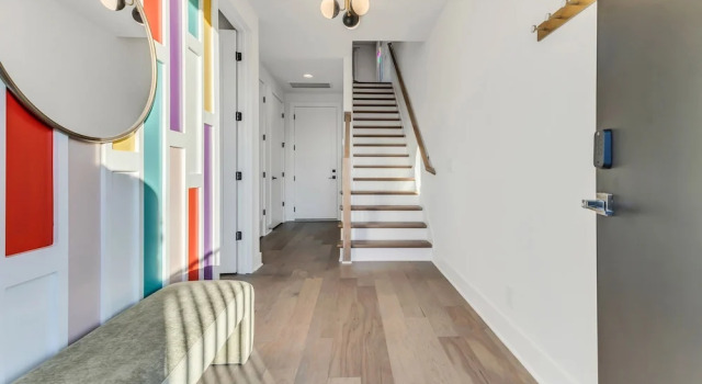 Hip Rooftop Deck Game Room in Downtown Nashville, Prenota Casa vacanze Hotel a Tennessee con parcheggio, Parcheggio