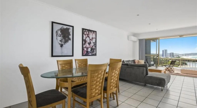 Апартаменты The Hill Apartments