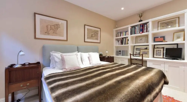 ALTIDO Peaceful 1 bed Flat off Sloane Square With Patio, Забронировать Отель Баттерси Лондон, рядом с Национальный музей армии