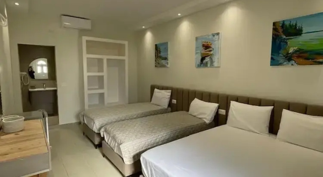 Четырёхместный номер Standard Цокольный этаж с балконом La Maroja View Hotel