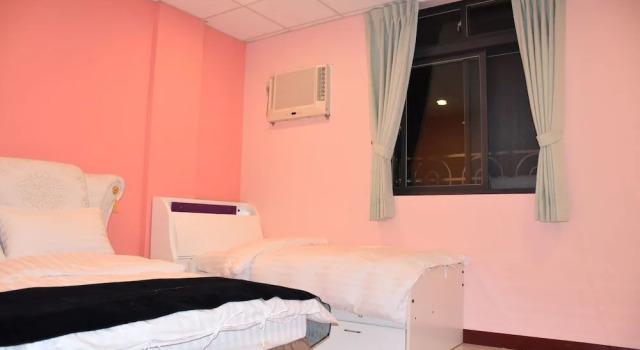 J House, Book Hotel Yongkang Tainan Area