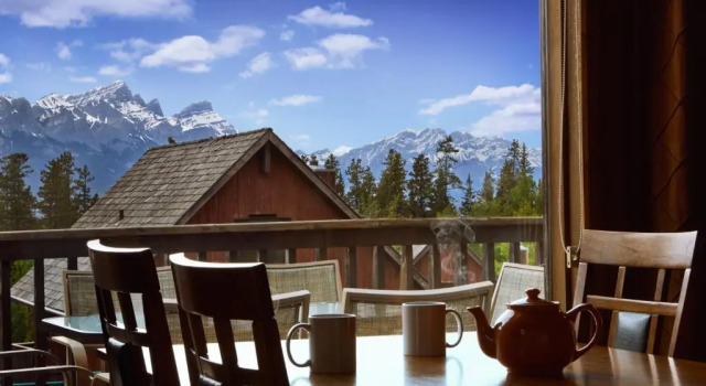 Коттедж Deluxe Banff Gate Mountain Resort